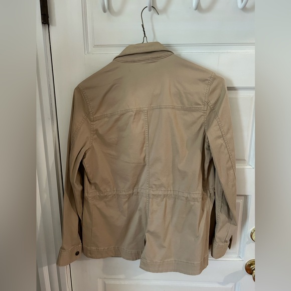 LL Bean Women's Classic Khaki Beige Utility Jacket XS - Picture 2 of 3